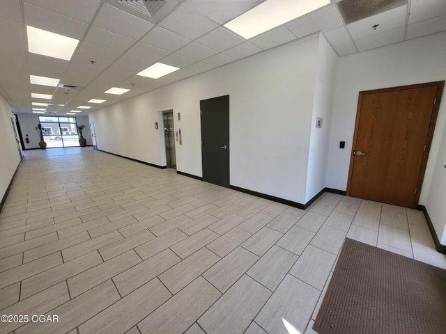 2613 S Main, Joplin, MO 64804