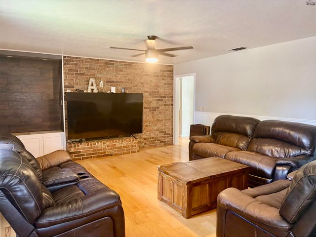 4115 KINGSBURY DRIVE, Wichita Falls, TX 76309