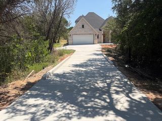 4011 Ponca Drive, Granbury, TX 76048
