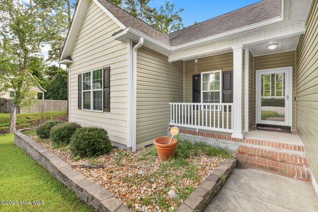 252 Derby Downs Drive, Sneads Ferry, NC 28460