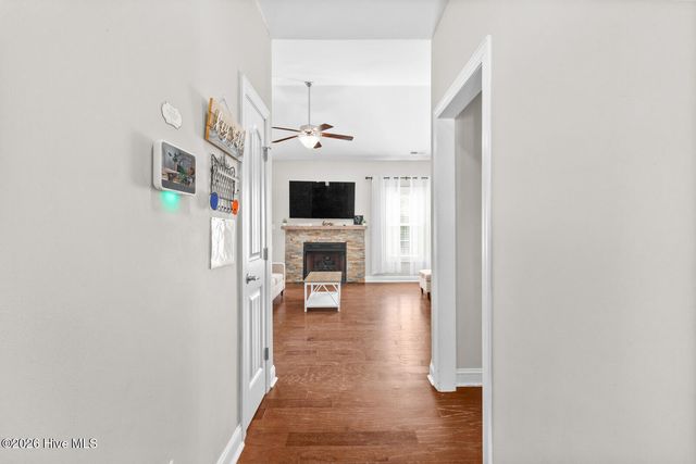 252 Derby Downs Drive, Sneads Ferry, NC 28460