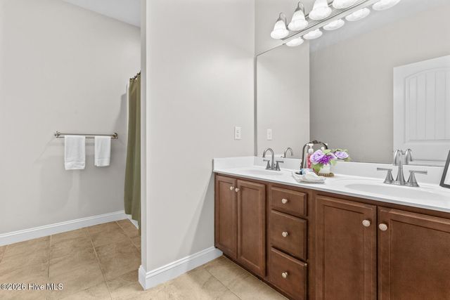 252 Derby Downs Drive, Sneads Ferry, NC 28460