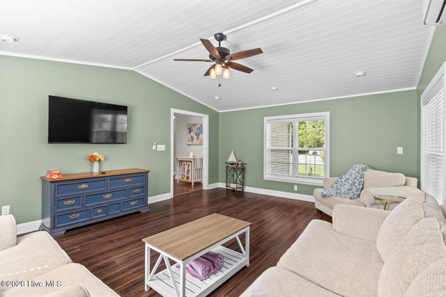 252 Derby Downs Drive, Sneads Ferry, NC 28460