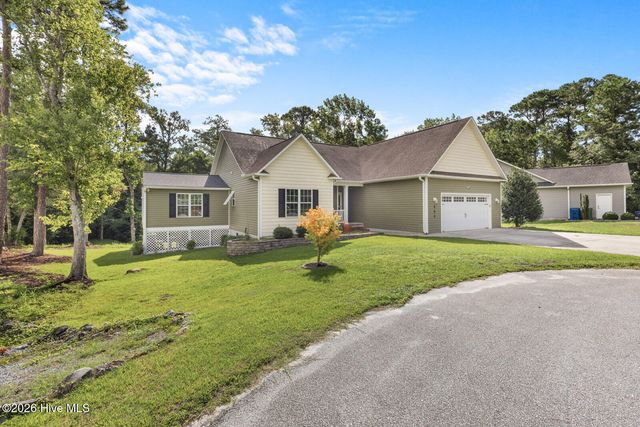 252 Derby Downs Drive, Sneads Ferry, NC 28460