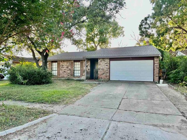 16118 Lazy Ridge Road, Houston, TX 77053
