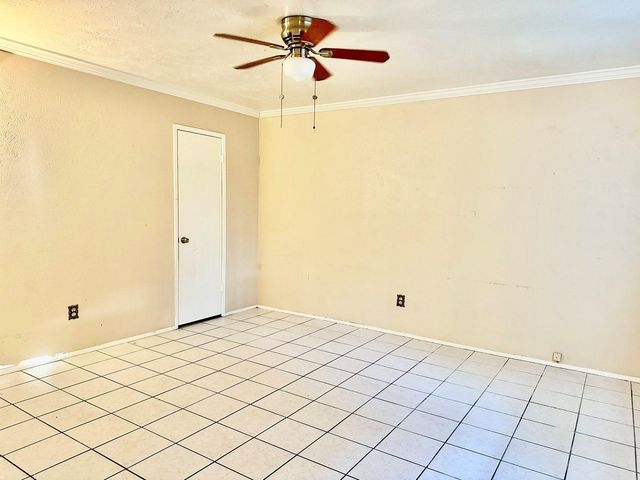 16118 Lazy Ridge Road, Houston, TX 77053