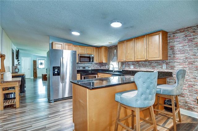 260 Burnetts WAY, Suffolk, VA 23434