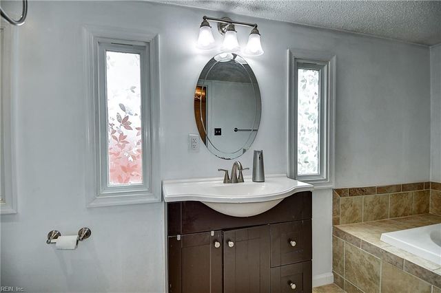 260 Burnetts WAY, Suffolk, VA 23434