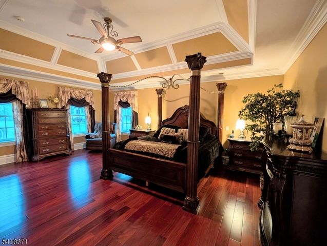 8 Pineview Ln, Boonton Twp., NJ 07005