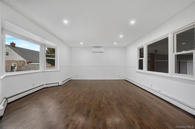305 S 8th Street, New Hyde Park, NY 11040