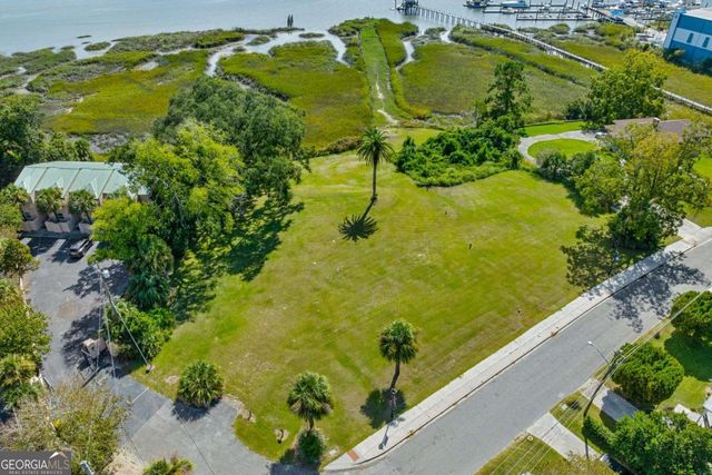 2702 River Drive, Thunderbolt, GA 31404