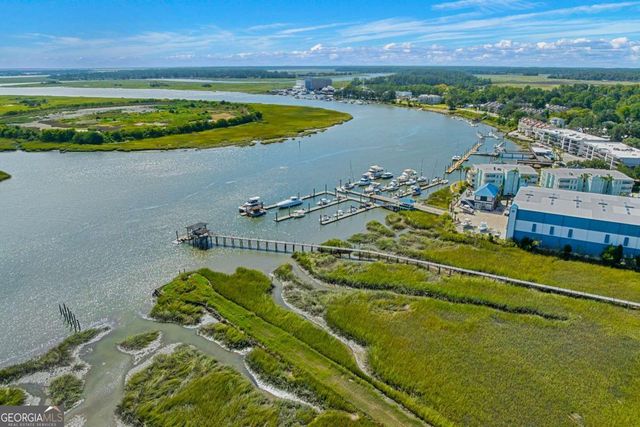 2702 River Drive, Thunderbolt, GA 31404