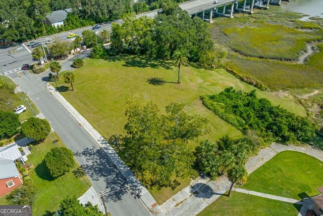 2702 River Drive, Thunderbolt, GA 31404