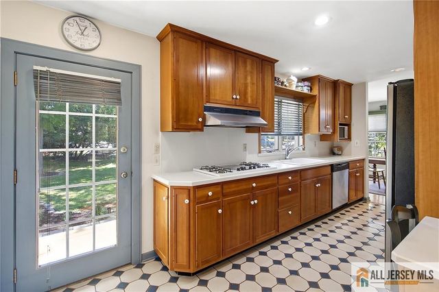 401 Patton Avenue, Piscataway, NJ 08854
