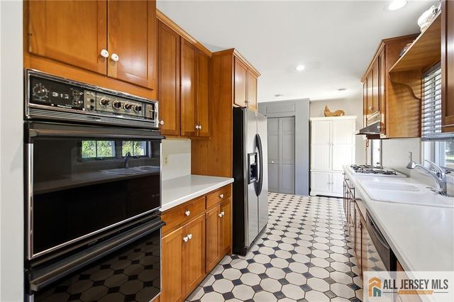 401 Patton Avenue, Piscataway, NJ 08854