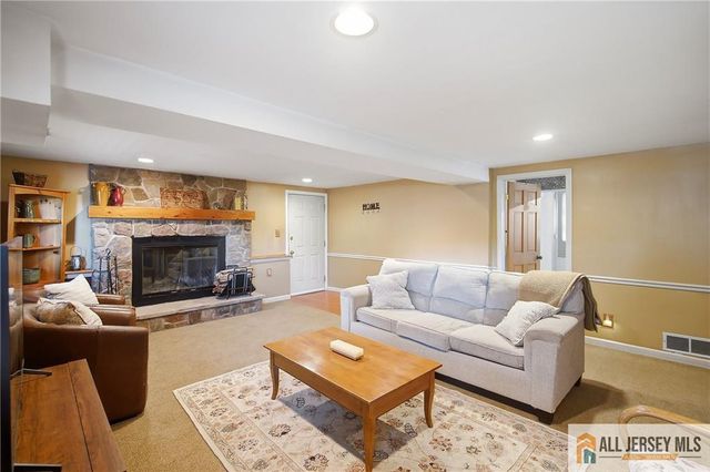 401 Patton Avenue, Piscataway, NJ 08854