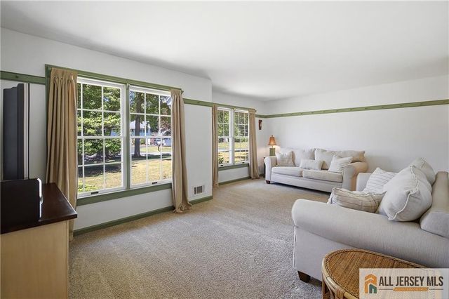 401 Patton Avenue, Piscataway, NJ 08854