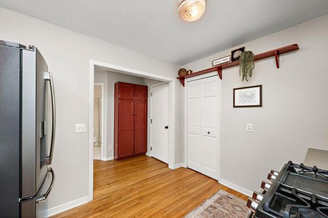 3828 France Avenue S, Saint Louis Park, MN 55416