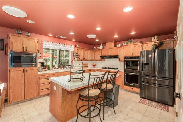 45740 Green Lake Court, Coarsegold, CA 93614