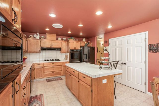 45740 Green Lake Court, Coarsegold, CA 93614