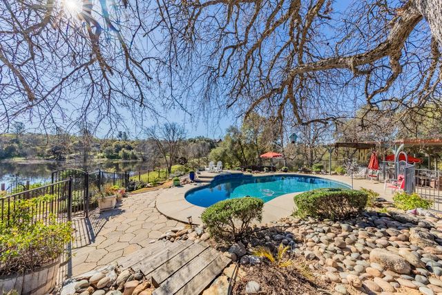 45740 Green Lake Court, Coarsegold, CA 93614