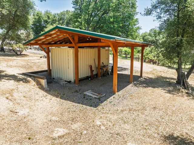 45740 Green Lake Court, Coarsegold, CA 93614