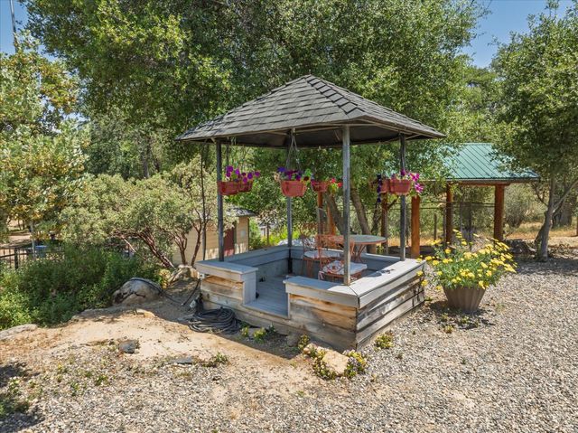 45740 Green Lake Court, Coarsegold, CA 93614