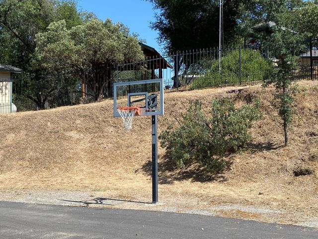 45740 Green Lake Court, Coarsegold, CA 93614