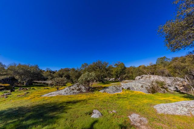 45740 Green Lake Court, Coarsegold, CA 93614