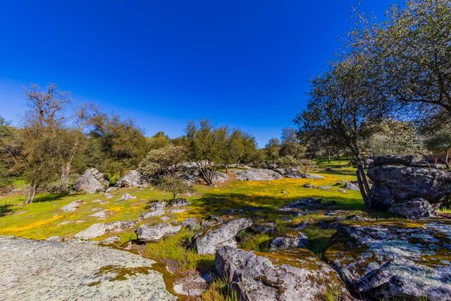 45740 Green Lake Court, Coarsegold, CA 93614