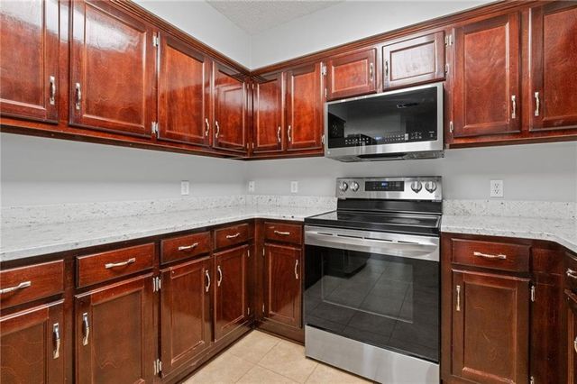 1055 Mcneil Avenue, Mobile, AL 36609