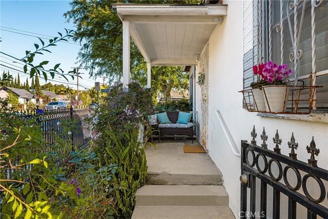 11552 Braddock Drive, Culver City, CA 90230