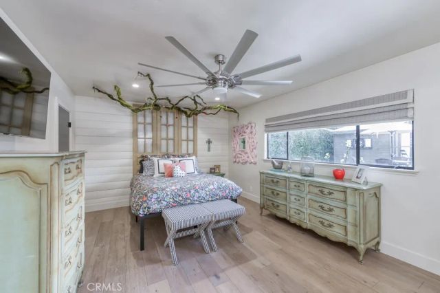 5385 N Van Ness Boulevard, Fresno, CA 93711