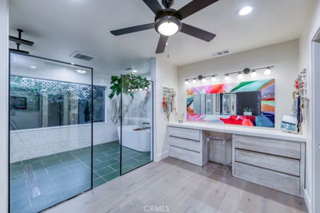 5385 N Van Ness Boulevard, Fresno, CA 93711