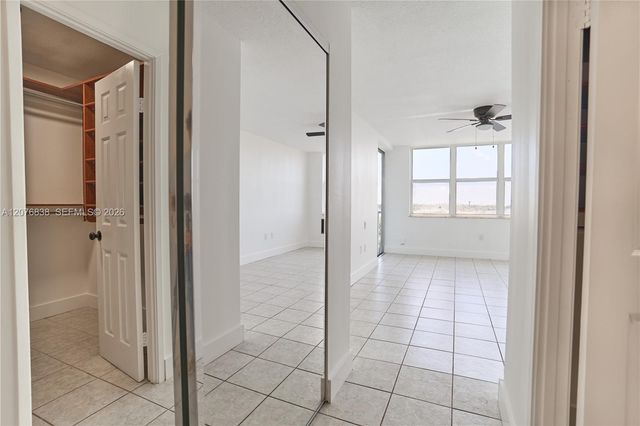 1750 NE 191st Street 829-4, Miami, FL 33179
