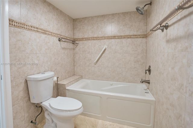 1750 NE 191st Street 829-4, Miami, FL 33179