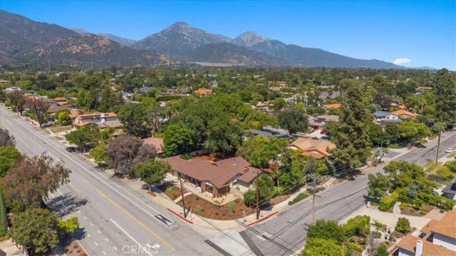 3310 N Mills Avenue, Claremont, CA 91711