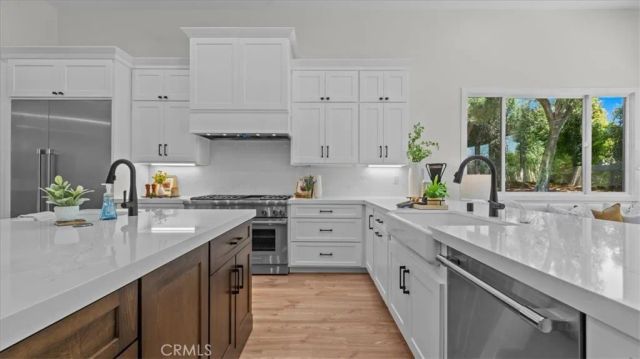 3310 N Mills Avenue, Claremont, CA 91711