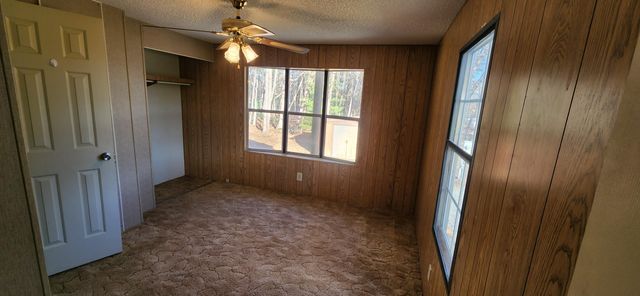 621 Kent RD, Wirtz, VA 24184