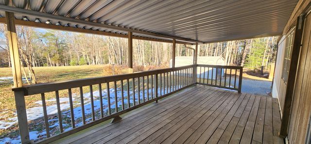 621 Kent RD, Wirtz, VA 24184