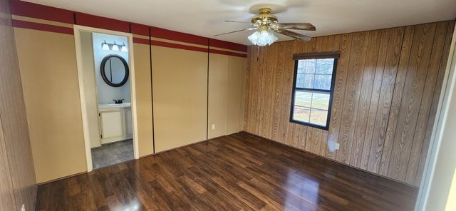 621 Kent RD, Wirtz, VA 24184