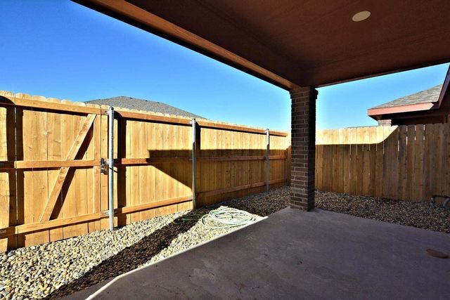 1211 N Essex Avenue, Lubbock, TX 79416