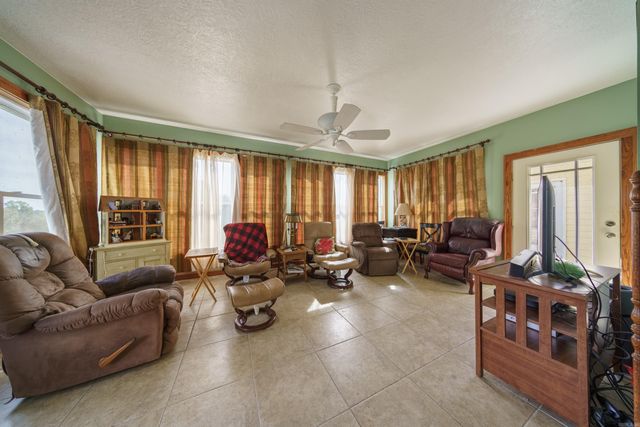 345 Backbone Road, Evening Shade, AR 72432