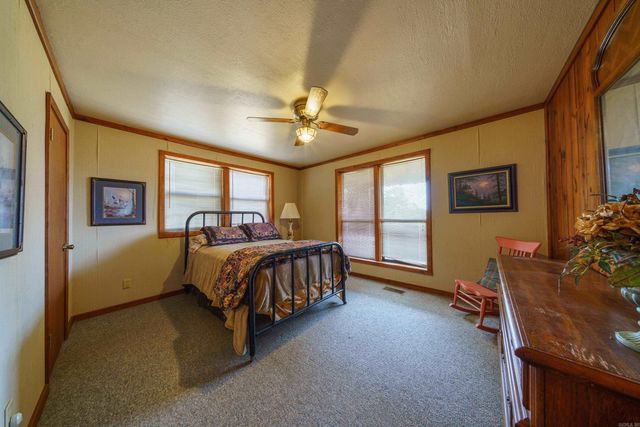 345 Backbone Road, Evening Shade, AR 72432