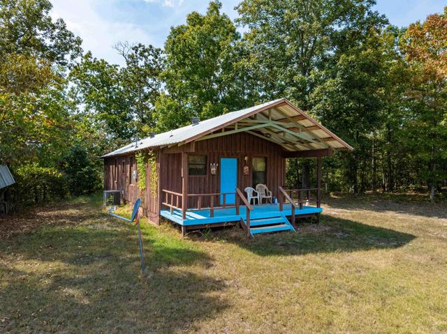 345 Backbone Road, Evening Shade, AR 72432