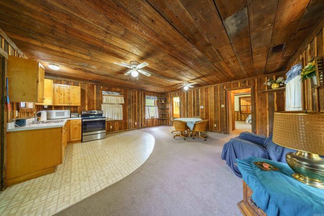 345 Backbone Road, Evening Shade, AR 72432