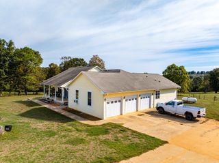 345 Backbone Road, Evening Shade, AR 72432