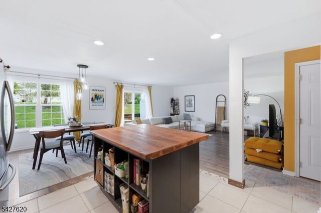 4 Mulberry Ln, Hardyston Twp., NJ 07419