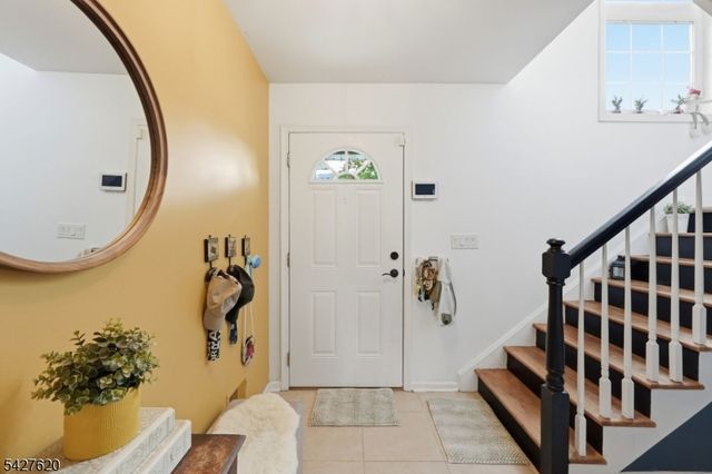 4 Mulberry Ln, Hardyston Twp., NJ 07419