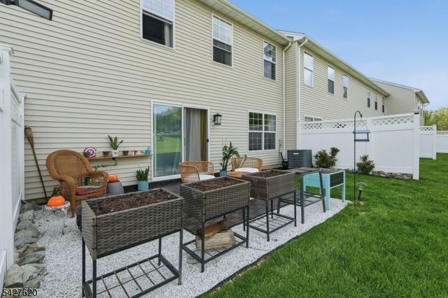 4 Mulberry Ln, Hardyston Twp., NJ 07419